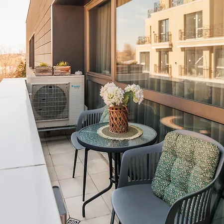 Apartment Center With Parking *