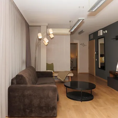 City Center Apartments With Parking Apartmán