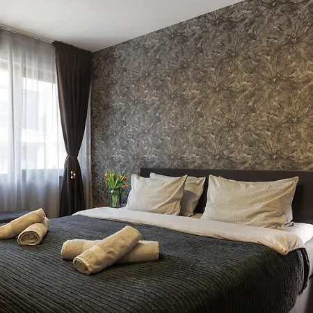 Apartment Center With Parking Plovdiv