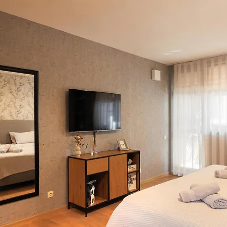 Center - Free Parking Apartament *