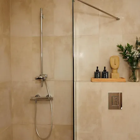 Center With Parking *