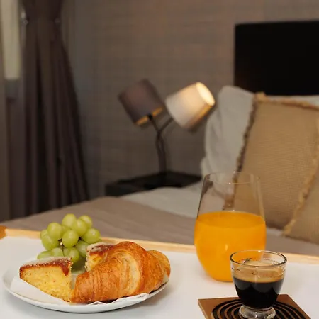 Center With Parking *