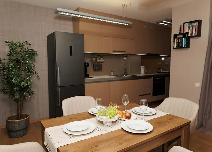 Center With Parking Apartman *